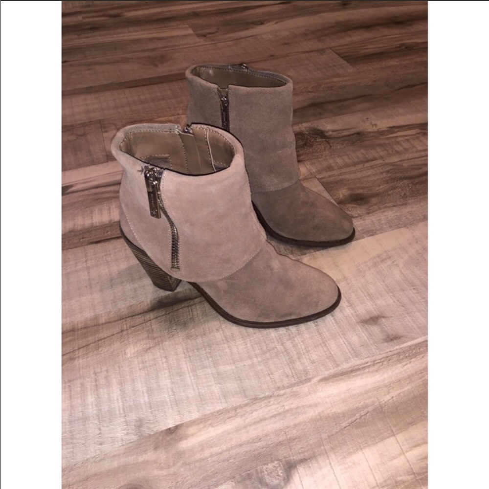 Jessica Simpson booties